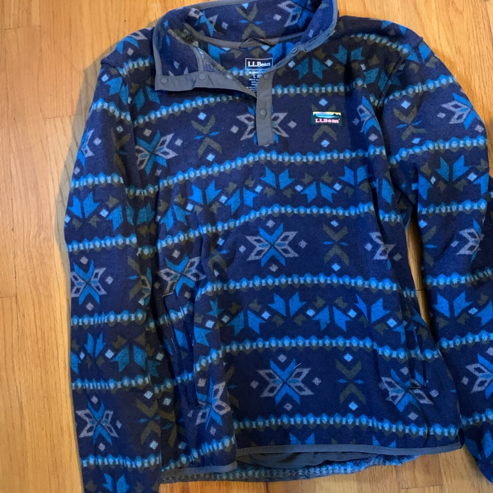 L.L. Bean quarter zip sweater. Size Large.